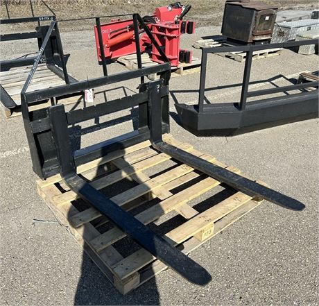 Skid Steer Pallet Forks