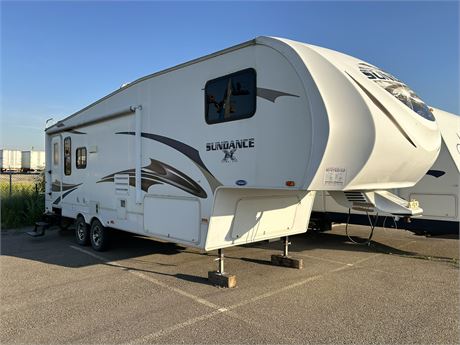 2011 27ft Heartland Sundance 5th Wheel
