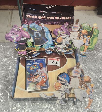 Space Jam 3D Diorama Bugs/ M. Jordan & more